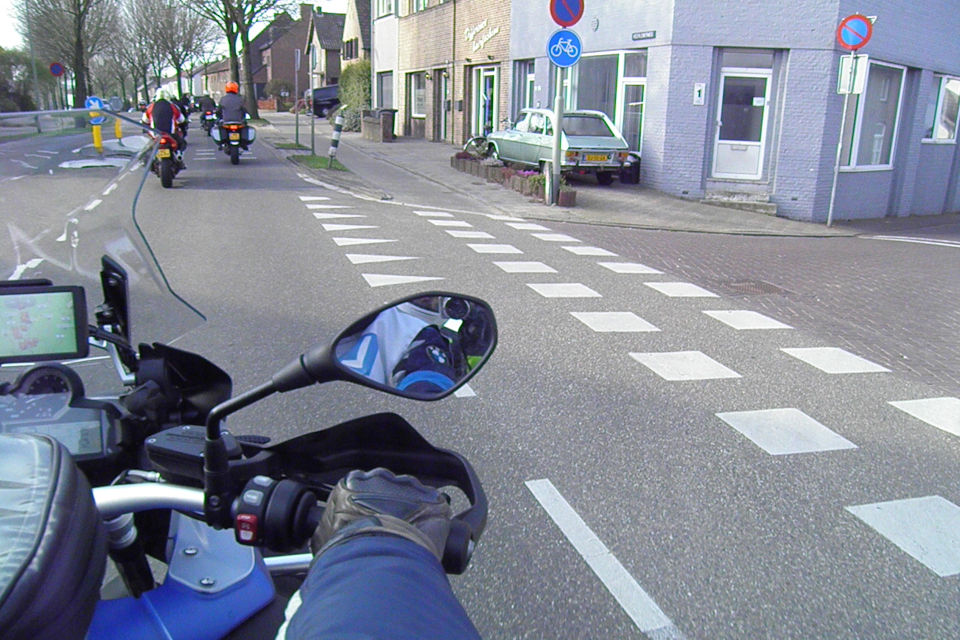 Motorrijbewijspoint Mierlo theorie cursus online