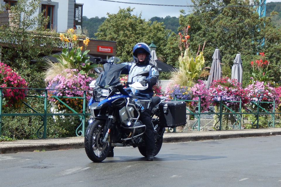 Motorrijbewijspoint Mierlo examengarantie AVB en AVD